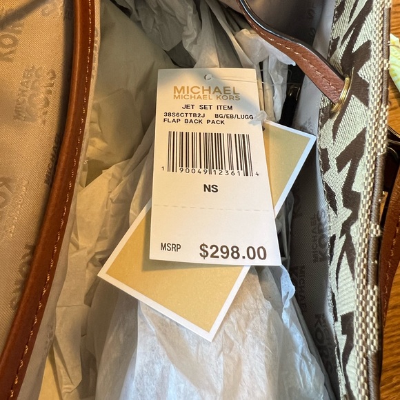 NWT Michael Kors backpack - Picture 3 of 3